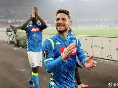 转会期荷甲传出新动向；那不勒斯再遭质疑；管理层表态：震撼外界；团队化学反应显著